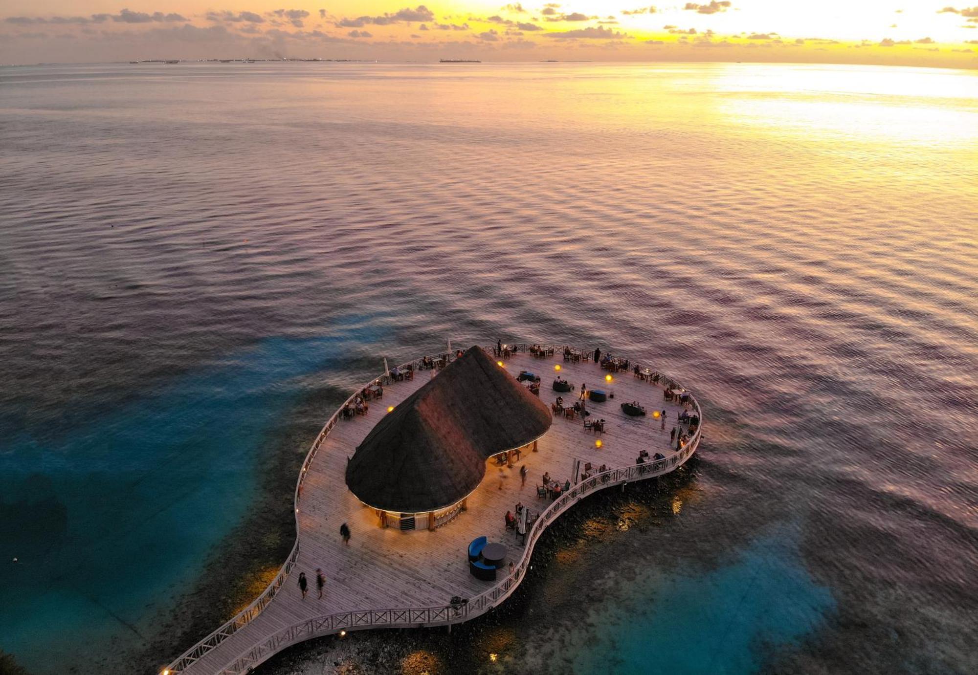 Bandos Maldives - One Way Transfer Free For Stays From 1St May Till 30Th Sept 2025 For Bookings From 16 Apr 2025 Bandos Island Exterior foto