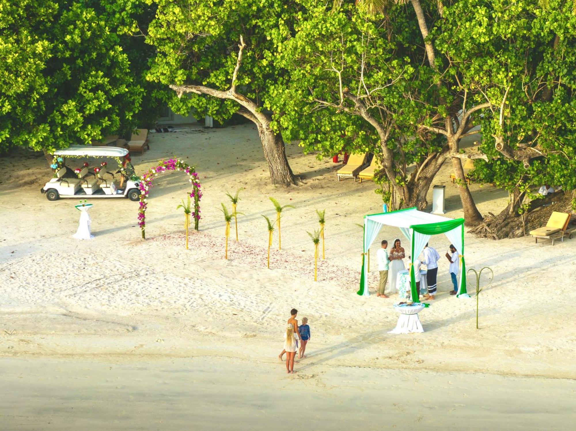 Bandos Maldives - One Way Transfer Free For Stays From 1St May Till 30Th Sept 2025 For Bookings From 16 Apr 2025 Bandos Island Exterior foto