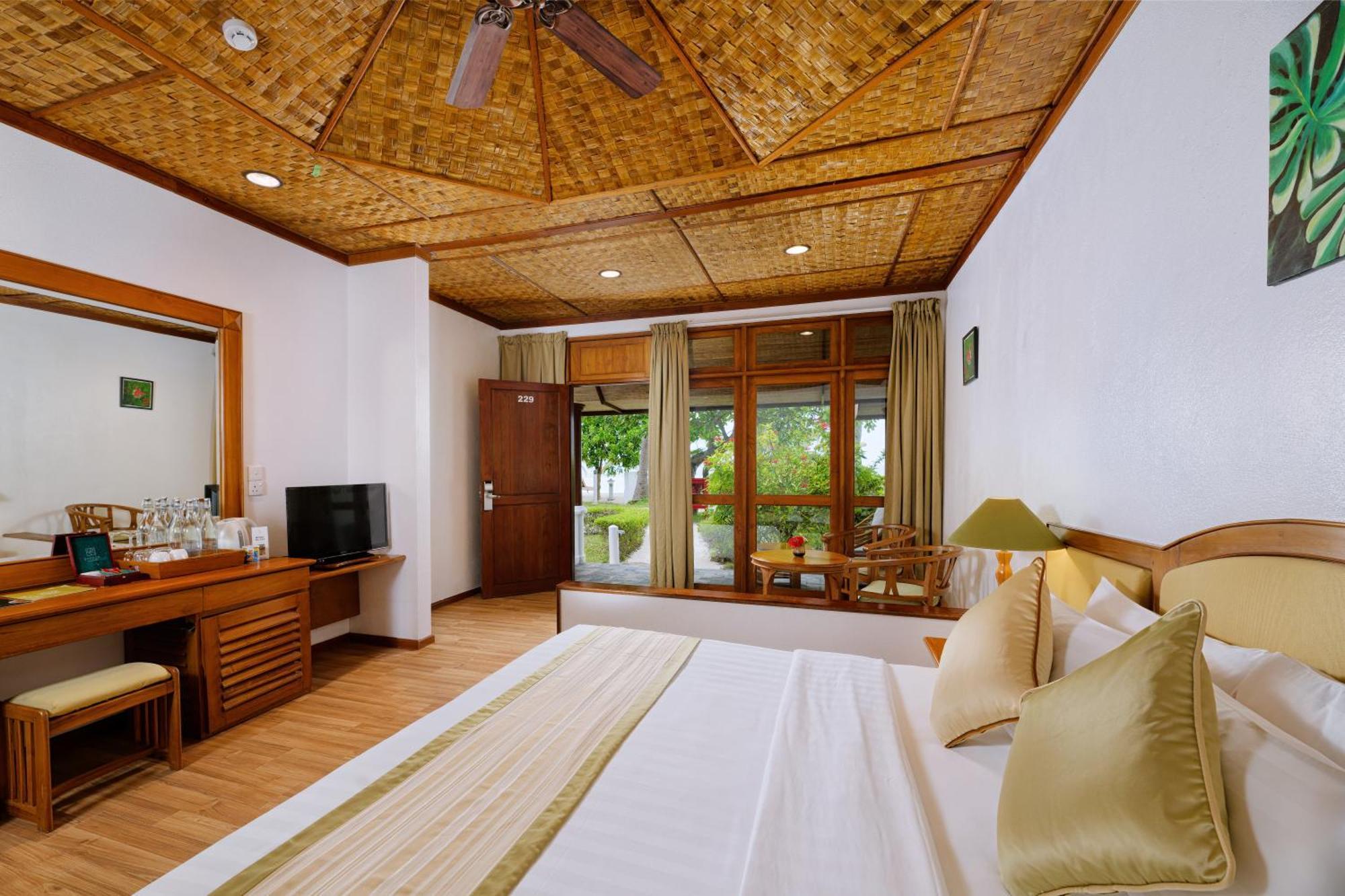 Bandos Maldives - One Way Transfer Free For Stays From 1St May Till 30Th Sept 2025 For Bookings From 16 Apr 2025 Bandos Island Exterior foto